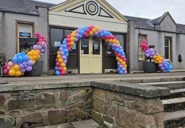 Beautiful Balloons & Blooms